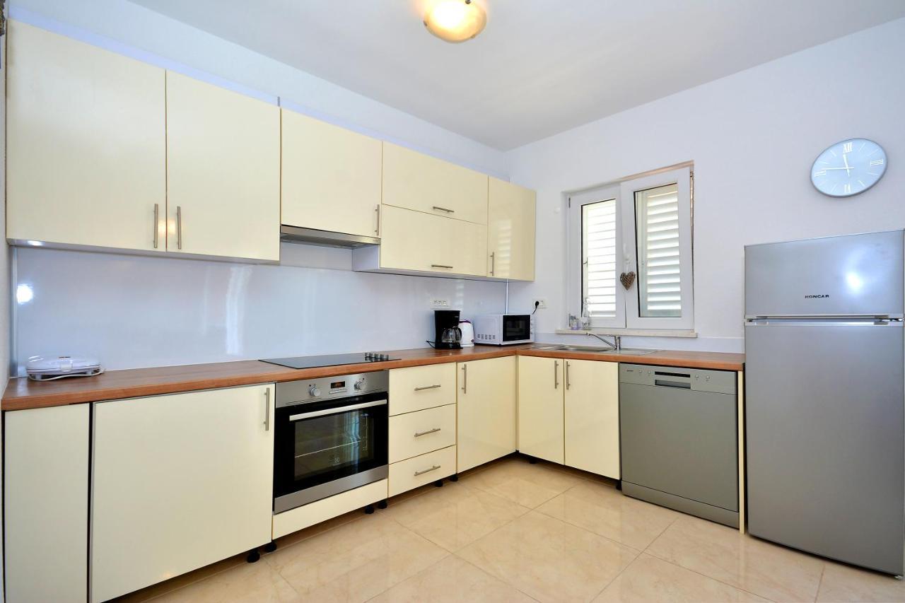 Apartment Wild Rose بودْسْتغانا المظهر الخارجي الصورة