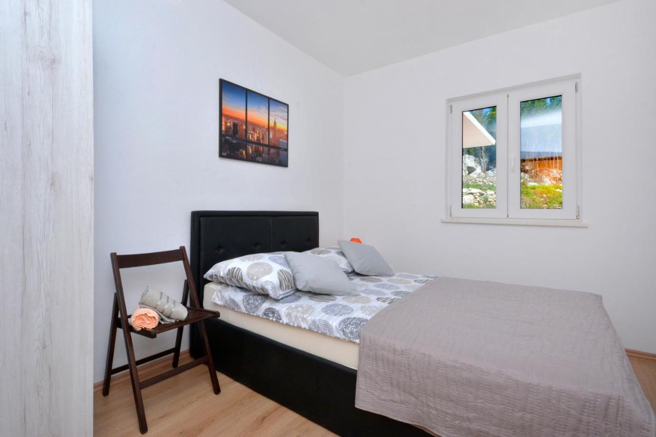 Apartment Wild Rose بودْسْتغانا المظهر الخارجي الصورة